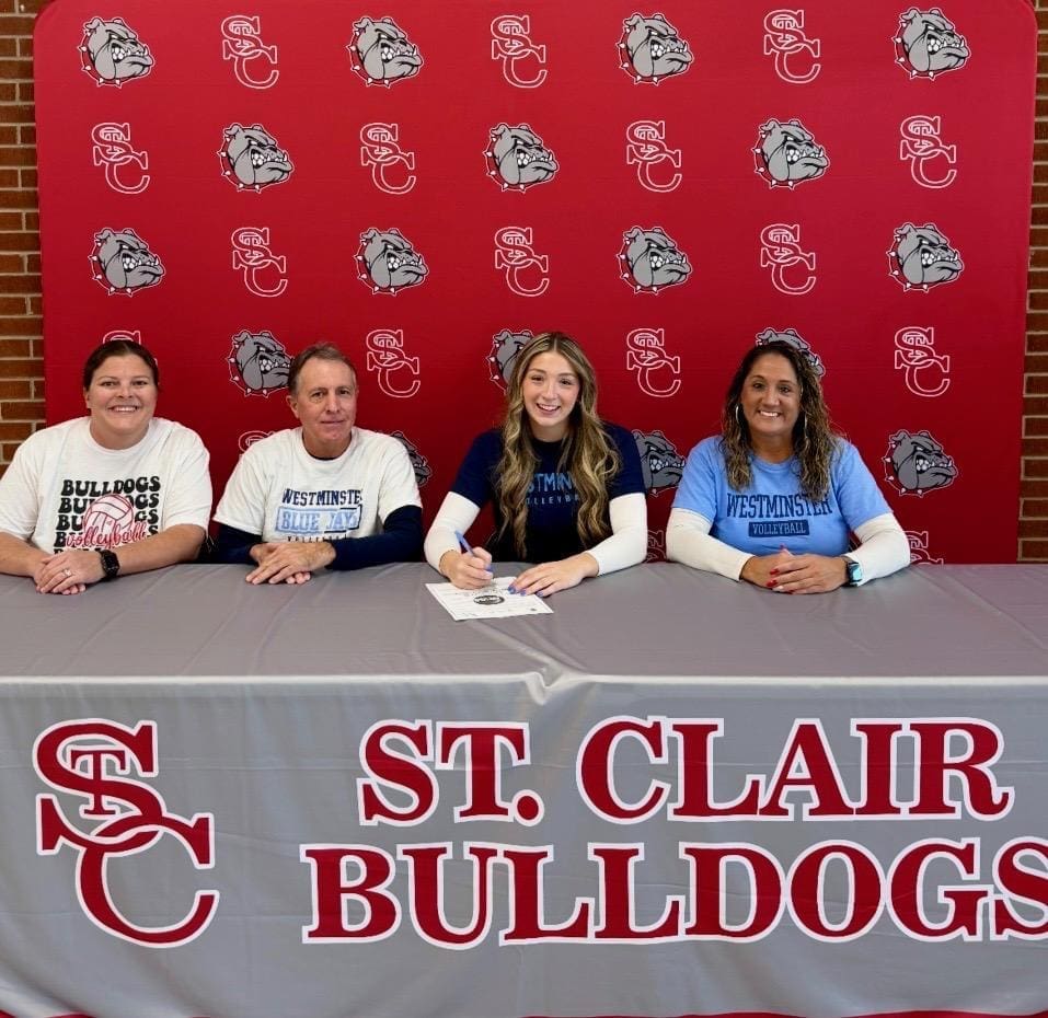 Kylee Brandt signing